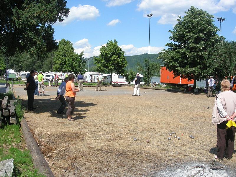 2009-05-Ausflug-Bacharach 040.jpg - mit sechs gleichzeitigen Partien haben wir überhaupt kein Platzproblem